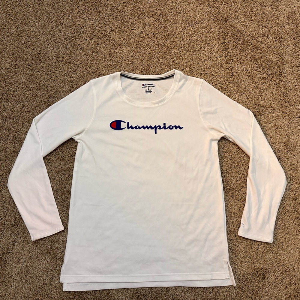 Men’s Champion long sleeve shirt